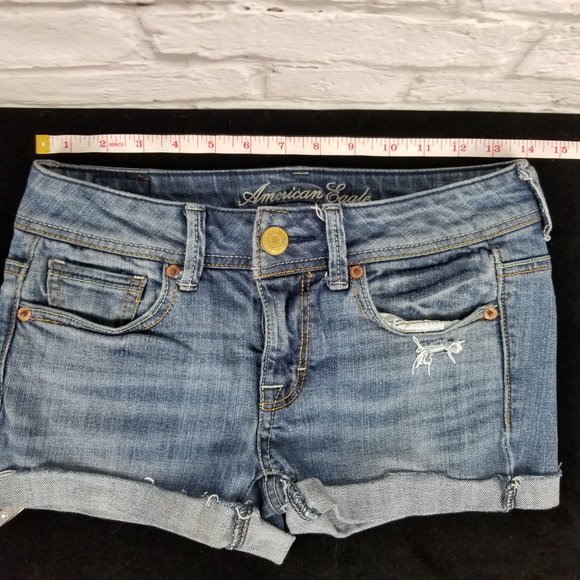 AEO - Stretch denim rolled cuff shorts - Sz 2 - Picture 3 of 7